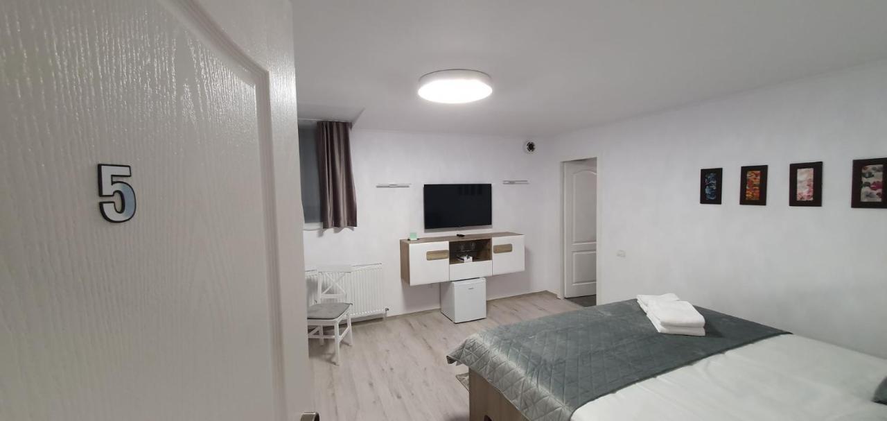 Yellow House Сибиу Экстерьер фото